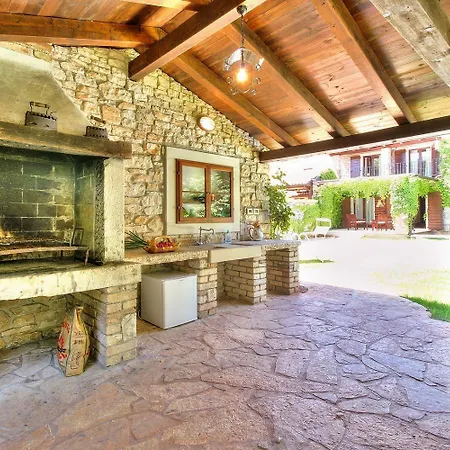 Dom wakacyjny Mediterrane Mit Privatpool, Sonnenterrasse, Bbq Und Hundefreundlich