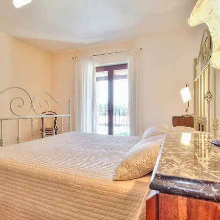 Mediterrane Mit Privatpool, Sonnenterrasse, Bbq Und Hundefreundlich *