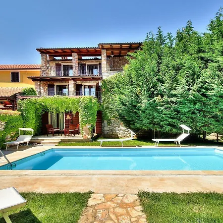 Mediterrane Mit Privatpool, Sonnenterrasse, Bbq Und Hundefreundlich Dom wakacyjny *