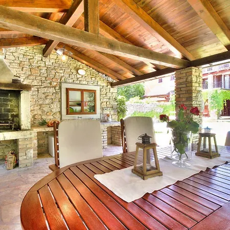Dom wakacyjny Mediterrane Mit Privatpool, Sonnenterrasse, Bbq Und Hundefreundlich Umag