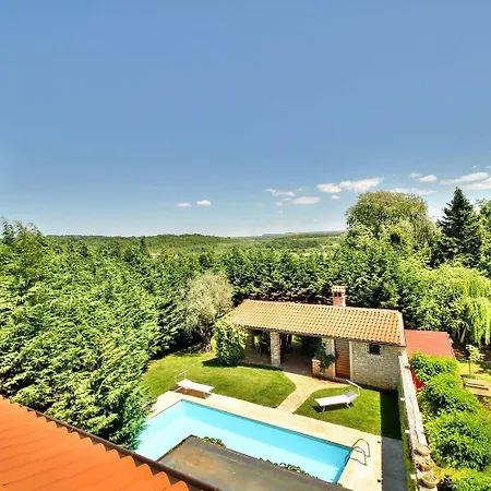 Mediterrane Mit Privatpool, Sonnenterrasse, Bbq Und Hundefreundlich Umag